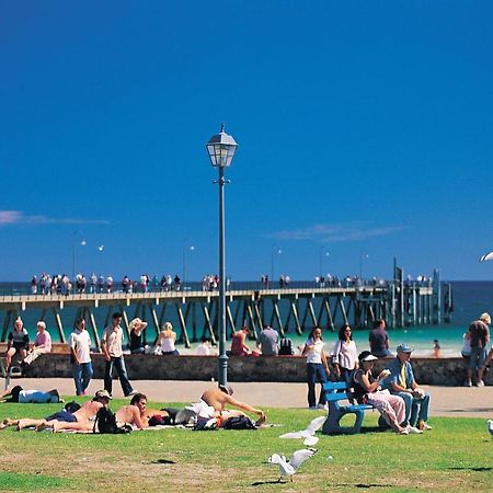 Glenelg Holiday Apartments - Corfu Adelaide Ngoại thất bức ảnh