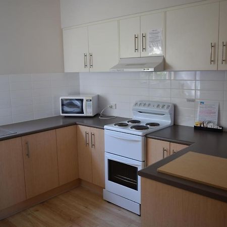 Glenelg Holiday Apartments - Corfu Adelaide Ngoại thất bức ảnh