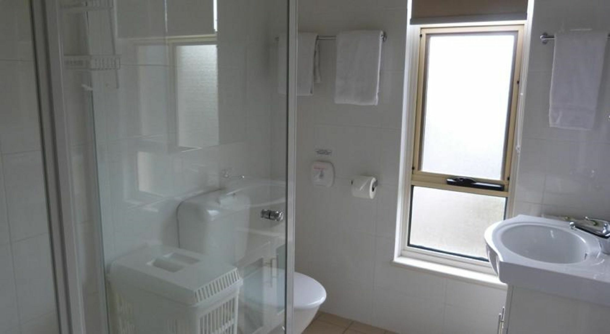 Glenelg Holiday Apartments - Corfu Adelaide Ngoại thất bức ảnh